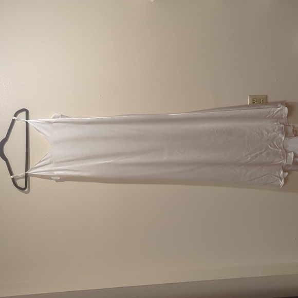 Lulu's forever type of love white stain mermaid silhouette wedding maxi dress - Picture 9 of 13